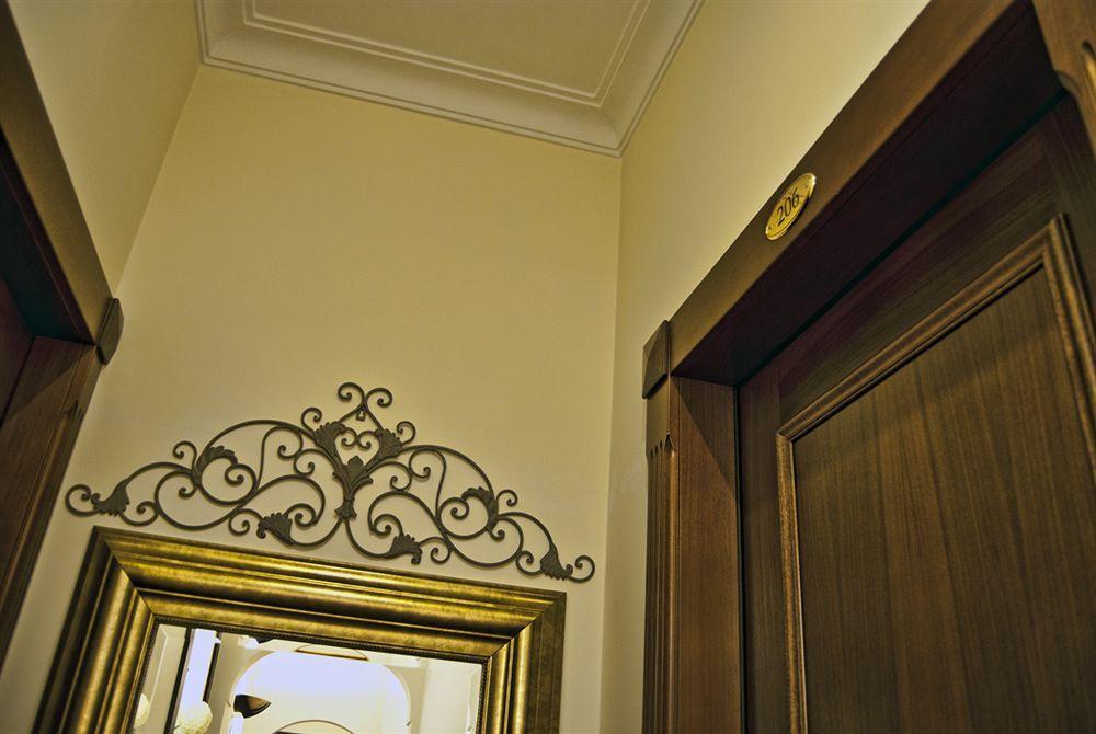 Hotel Beau Site - Antica Residenza à Rome Extérieur photo